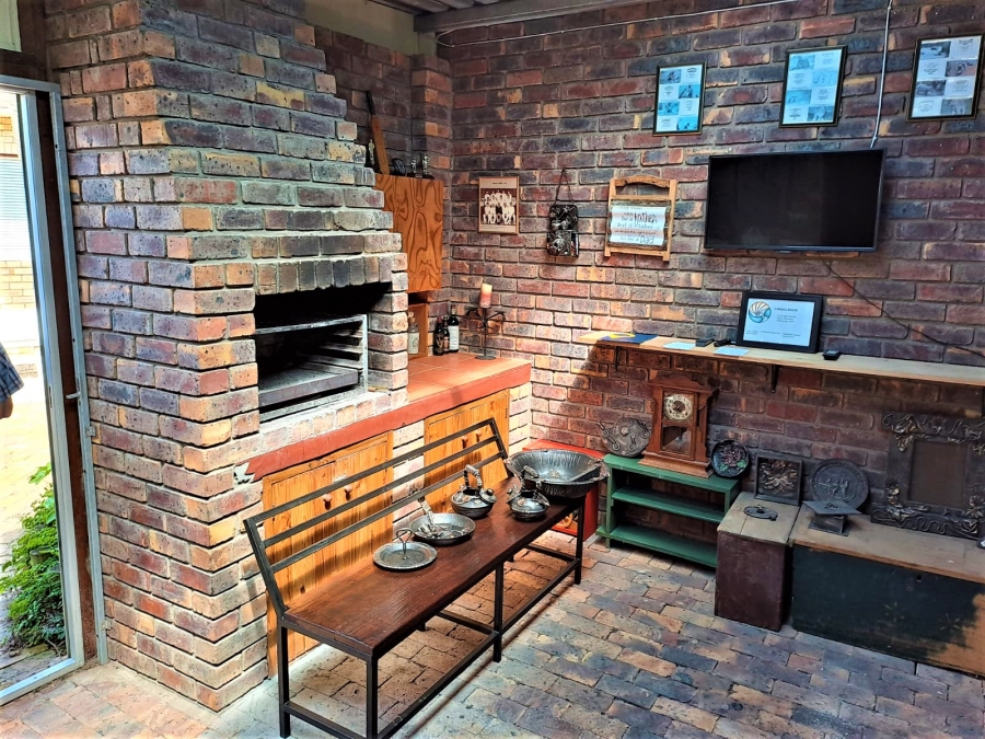 4 Bedroom Property for Sale in Wavecrest Eastern Cape